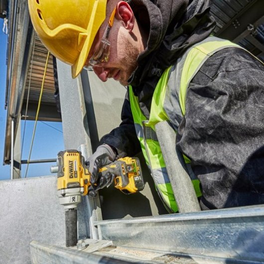 Dewalt DCF894P2-QW Llave Impacto 18V + Batería + Cargador + Maletín