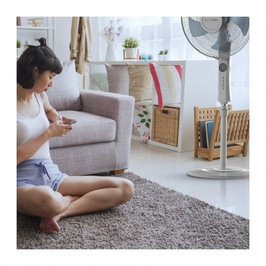 Universal Blue Ventilador de Pie 50W Blanco