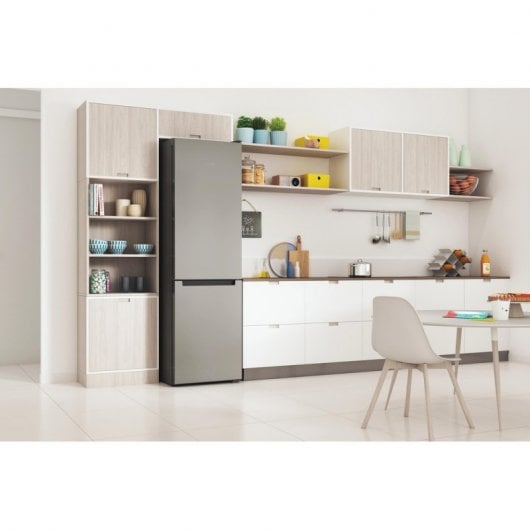 Indesit INFC9 TI22X Frigorífico Combinado E Aço Inoxidável
