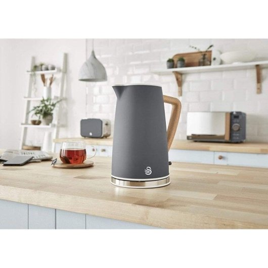 Set petit-dejeuner Swan Nordic avec grille-pain 2 fentes larges 900 W, 6 niveaux et bouilloire 1,7 L, gris