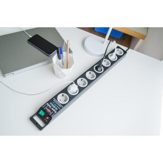 Multipresa Brennenstuhl Super-Solid 8 prese con protezione da sovratensioni 2.5 m interruttore