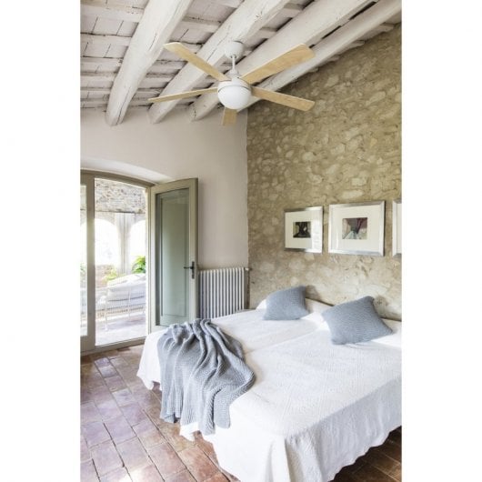 Faro Izaro Ventilador de Techo con Luz LED y Mando Aspas Reversibles 37W Blanco/Arce