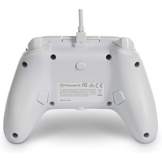 Alimenta un controller cablato grigio metallizzato per Xbox Series X / S / Xbox One / PC