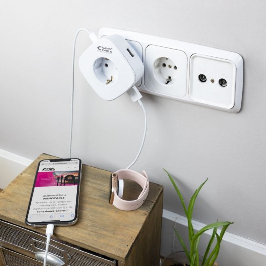 Nanocable Toma de Corriente con 3 USB