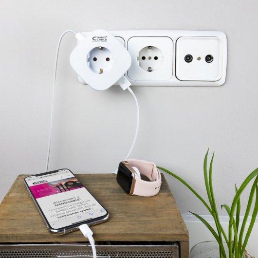 Nanocable Toma de Corriente con 3 USB