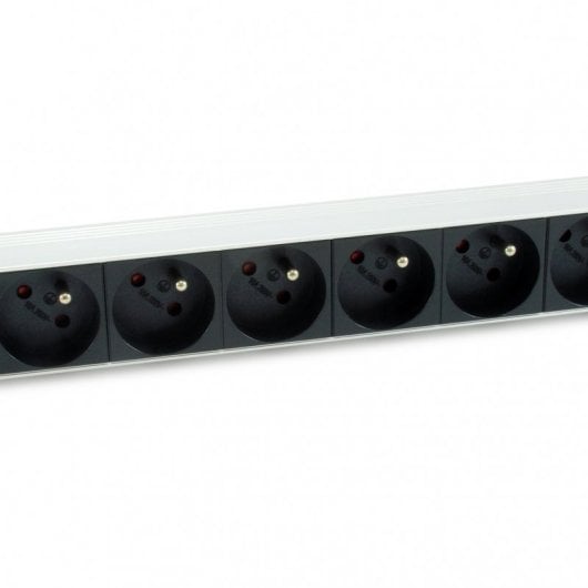 Equip Regleta 8 Tomas para Rack 19" 1U Negro