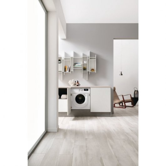 Whirlpool BI WMWG 71483E EU N Máquina de Lavar Roupa Encastrável 7 kg D