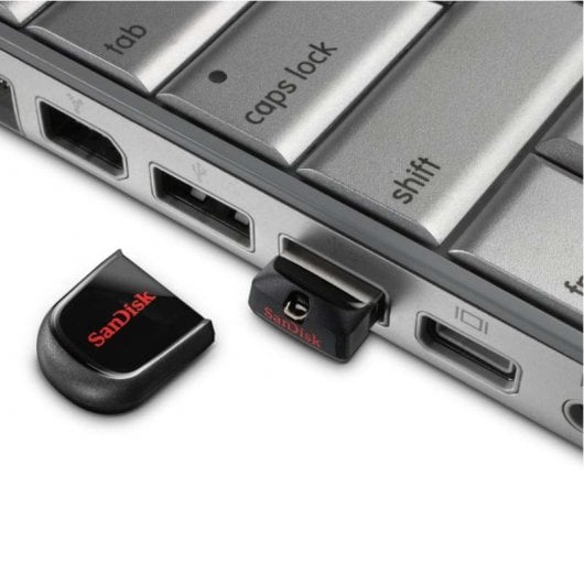 SanDisk Cruzer Fit 32GB USB
