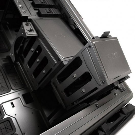 NZXT Phantom 820 Gunmetal