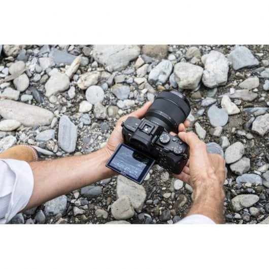 Sony Alpha 7 Mark II 24.3MP WiFi + Objetivo SEL 24-70mm F4 ZA OSS