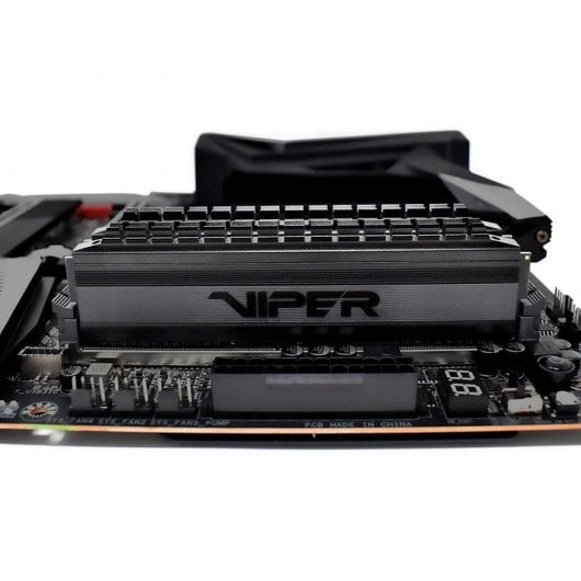 Patriot Viper 4 Blackout DDR4 3200 MHz PC4-25600 2x32 GB 64 GB CL16