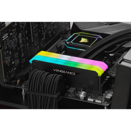 Corsair Vengeance RGB RS DDR4 3600 MHz 32 Go 2 x 16 Go CL18