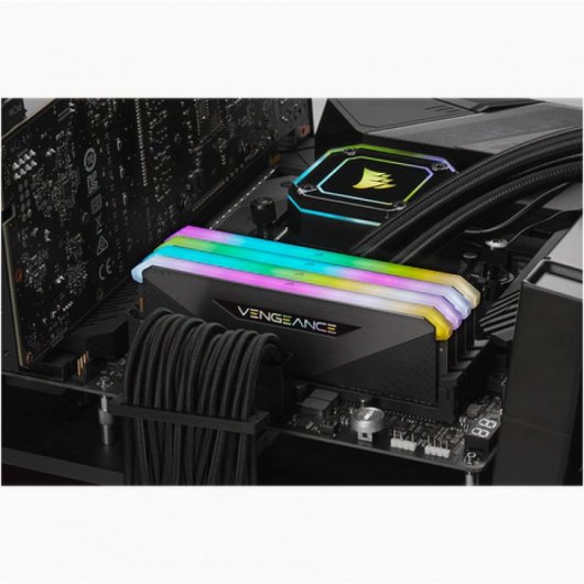 Corsair Vengeance RGB RT DDR4 3600 MHz 16 Go 2 x 8 Go CL18