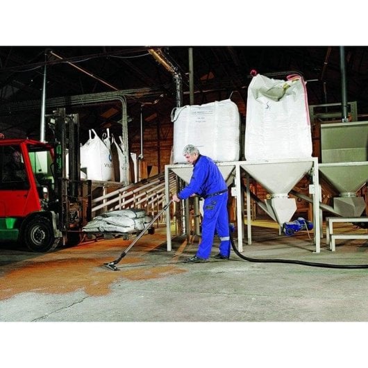 Aspirateur Poussière et Eau Nilfisk ATTIX 40-21 PC 1500W 37L Filtre PET Inox Professionnel