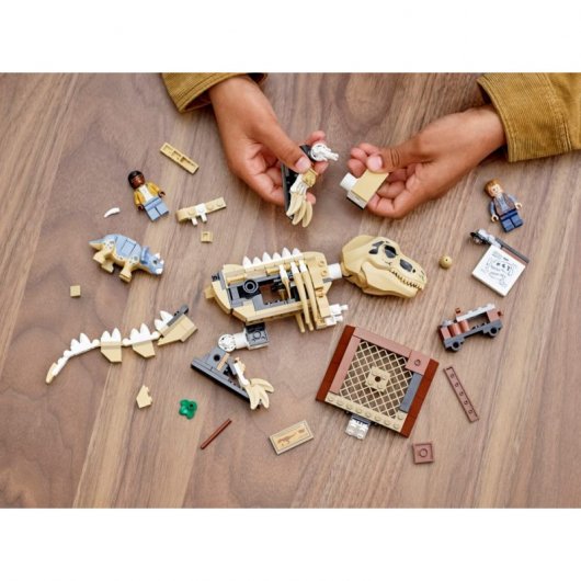Lego Jurassic World: Exposición del Dinosaurio T. Rex Fosilizado