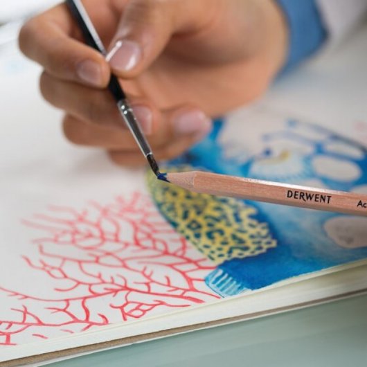 Derwent Academy Metallbox mit 24 Aquarellstiften