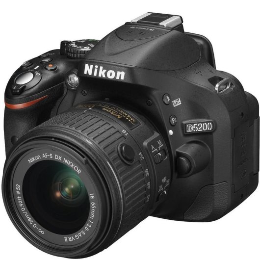 Objectif Nikon D5200 + AF-S DX 18-55 mm F/3.5 VR