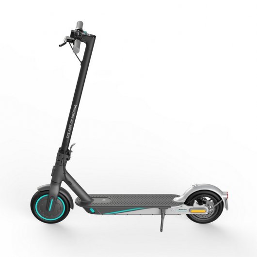 Xiaomi Mi Electric Scooter Pro 2: Mercedes AMG Petronas F1 Edition 25 km/h Preto