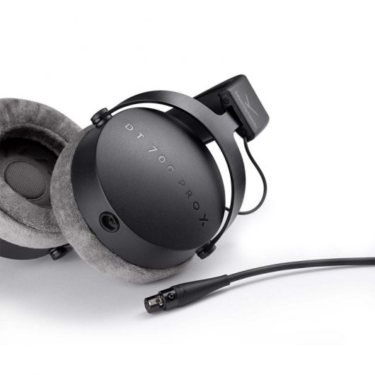 Beyerdynamic DT 700 PRO X Auriculares Profesionales Negros