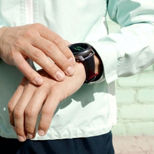 Lotus SmarTime 50021/1 Bluetooth 46,9mm Écran Tactile Argent IP68 Pression Artérielle