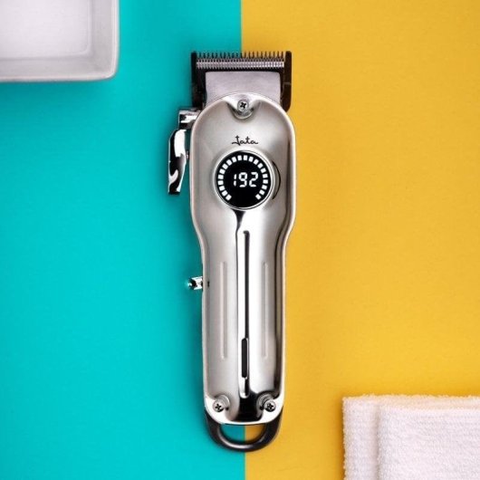 Profi Haarschneidemaschine Jata JBCP4000 Kabellos 1,5-9 mm 150min 4 Aufsätze LED