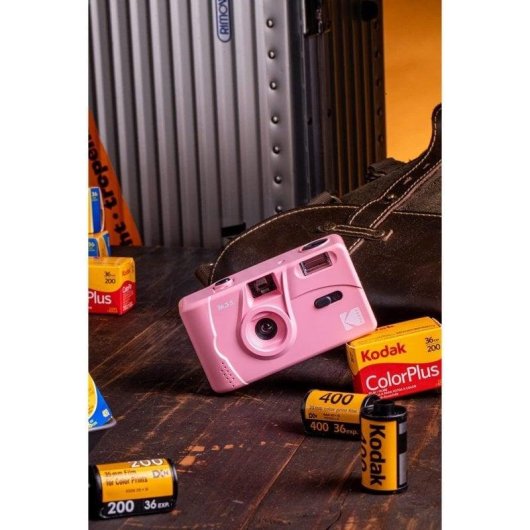Cámara Analógica Kodak M35 35mm Obiettivo 31mm F/10 Flash Riutilizzabile Rosa