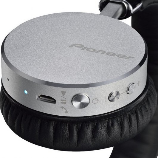 Pioneer SE-MJ561BT Auriculares Bluetooth NFC