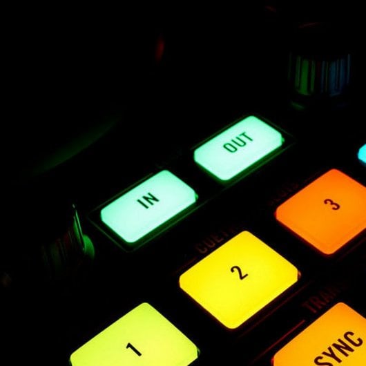 Native Instruments Traktor Kontrol S2 MKII Controladora DJ 2 Canales